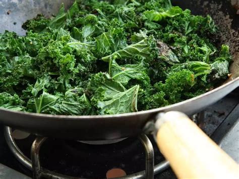 Is Kale the Key to a Healthy Diet or Just a Passing Trend?